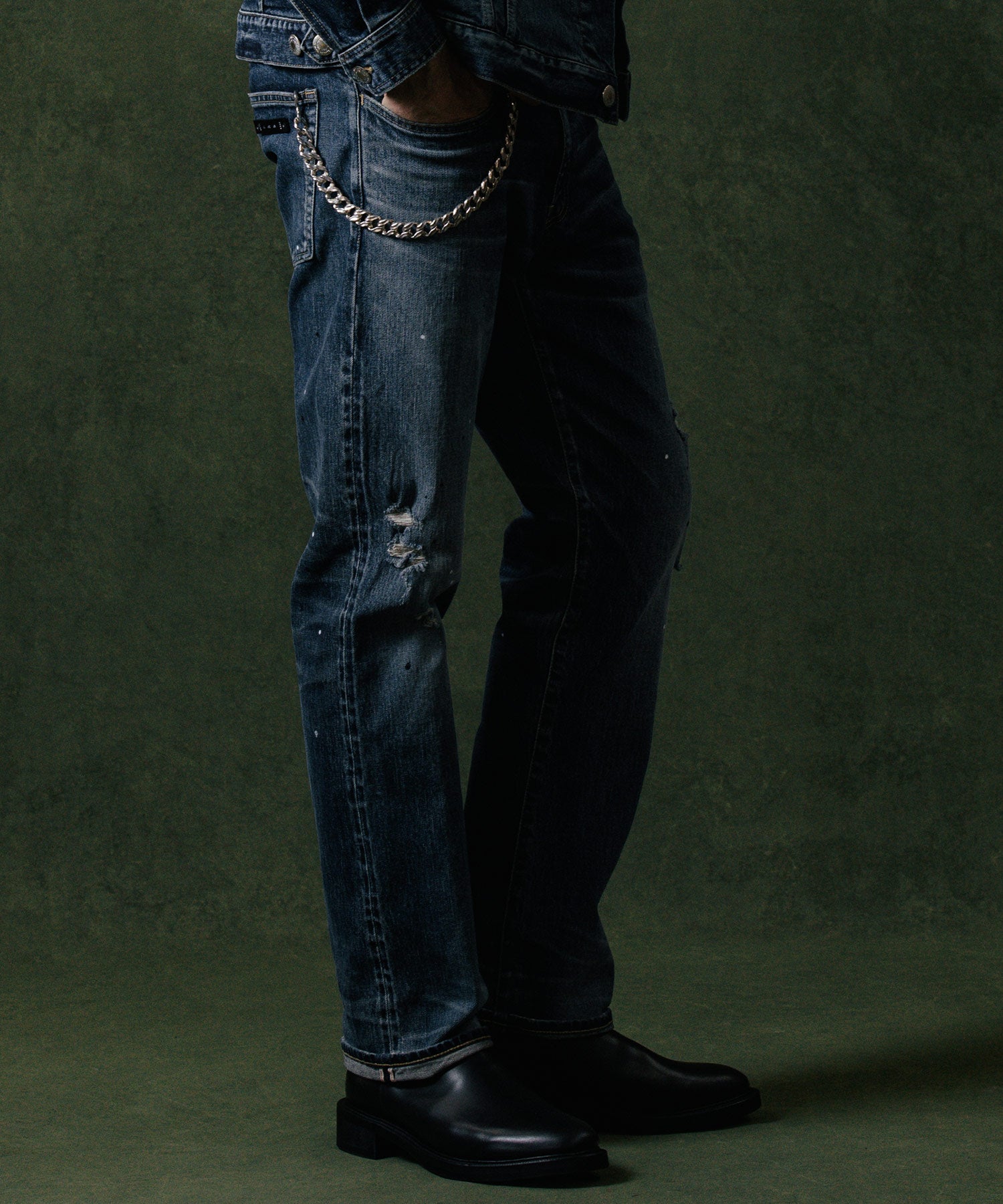 BORN FREE 2 GARAGE USED SELVEDGE STRETCH JEANS