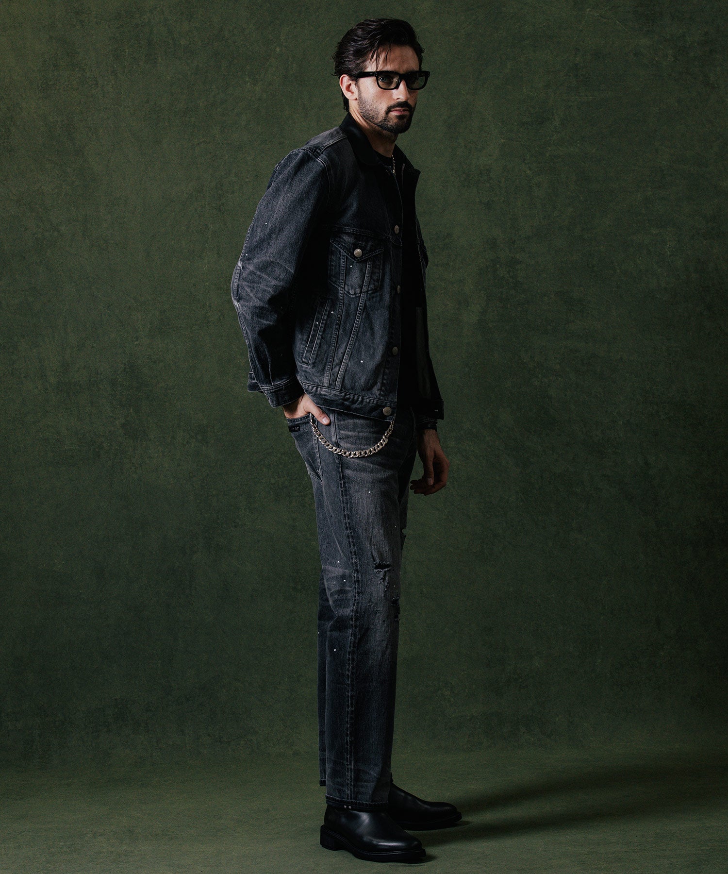 BORN FREE 2 GARAGE USED SELVEDGE STRETCH JEANS