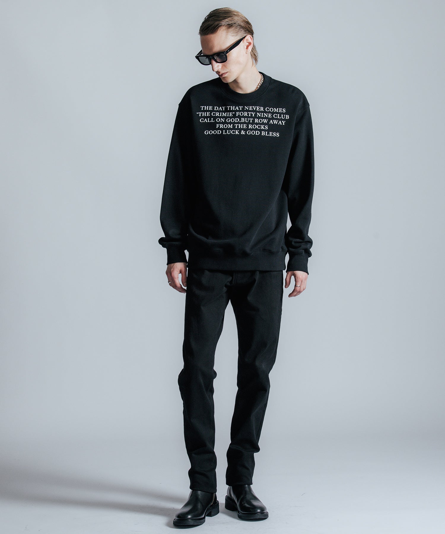 TYPO GRAPHIC CREW NECK SWEAT