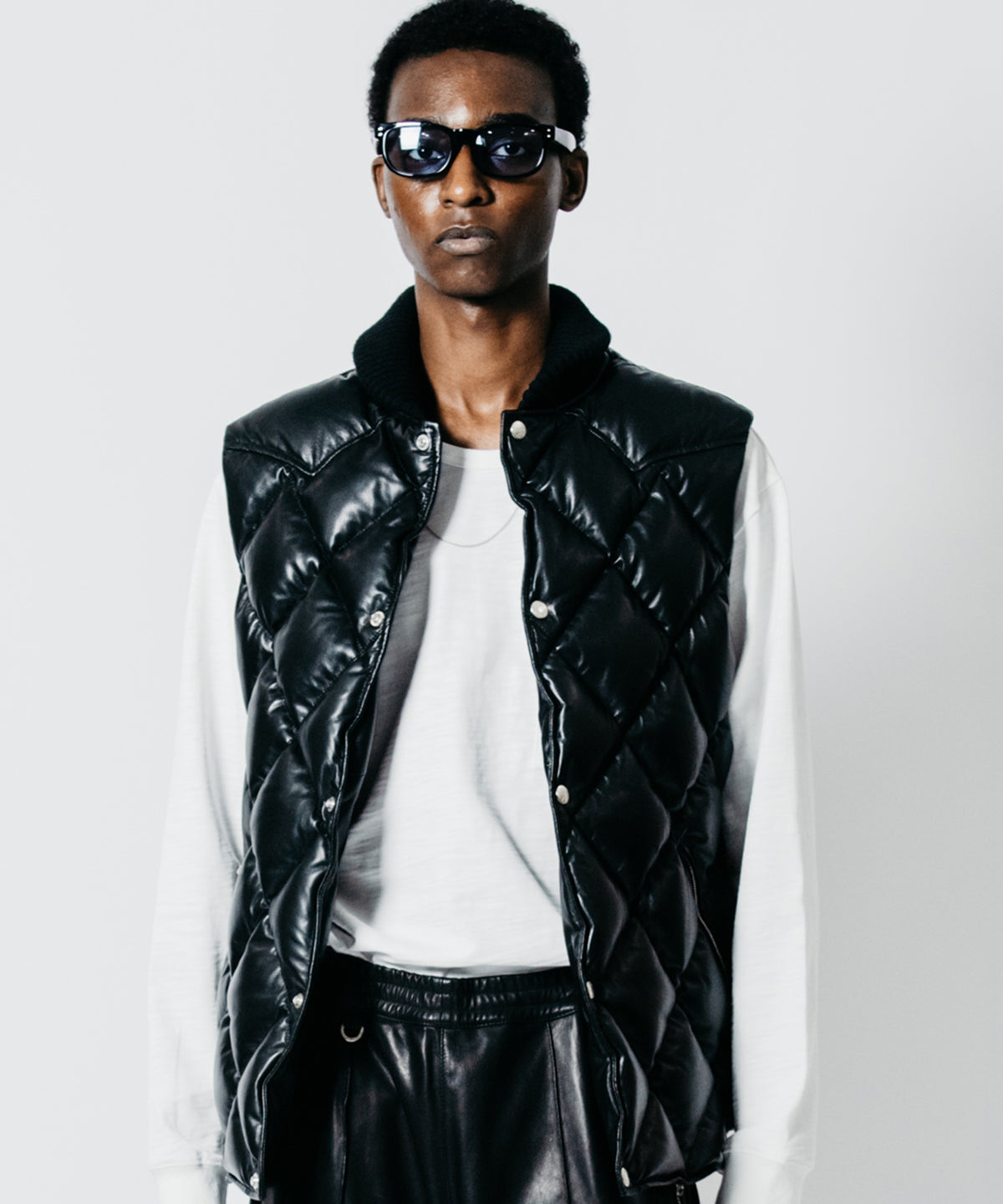 DIAMOND QUILT LAMB LEATHER DOWN VEST