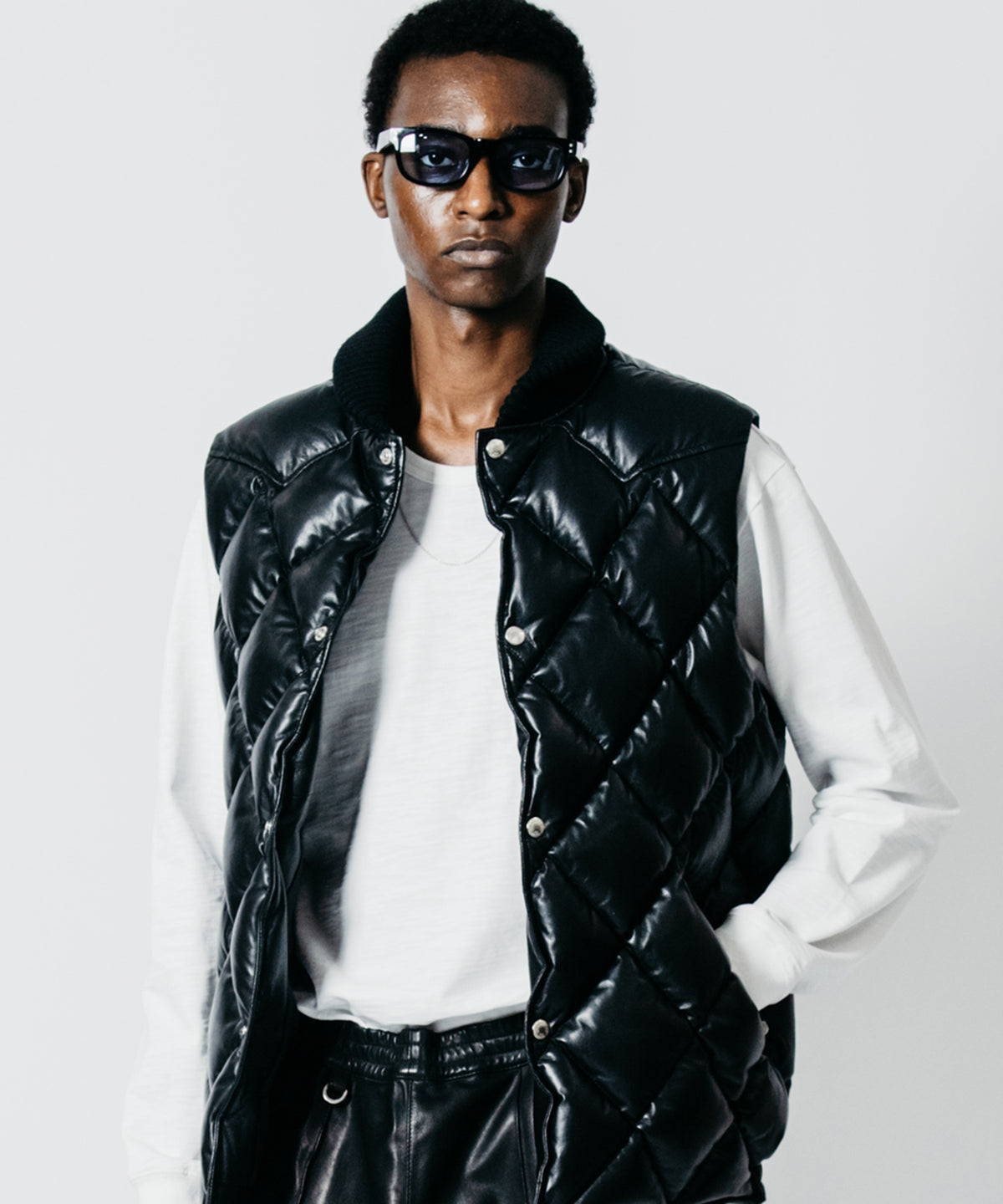 DIAMOND QUILT LAMB LEATHER DOWN VEST