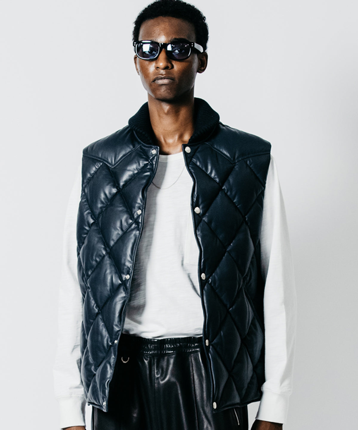 DIAMOND QUILT LAMB LEATHER DOWN VEST