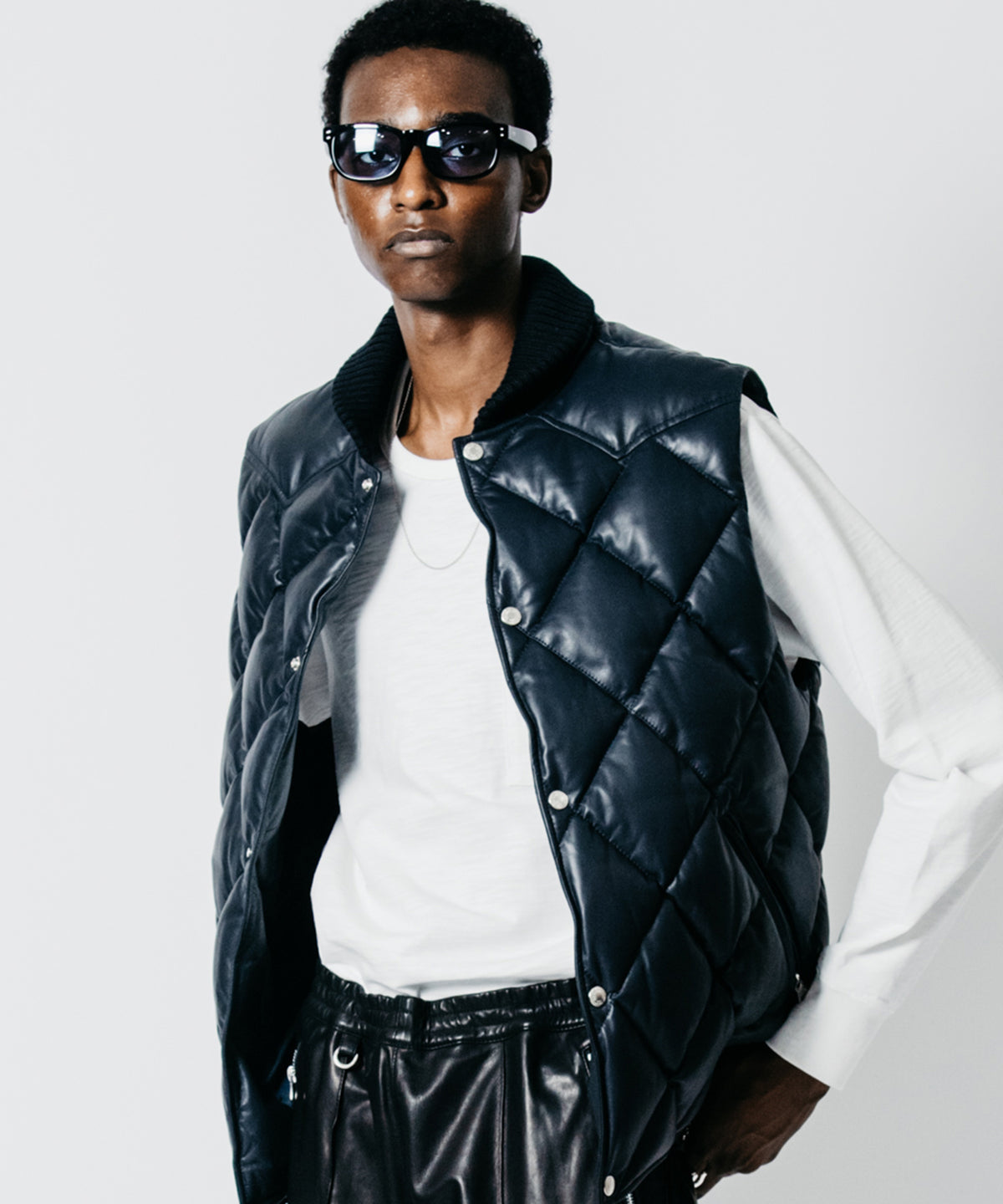 DIAMOND QUILT LAMB LEATHER DOWN VEST