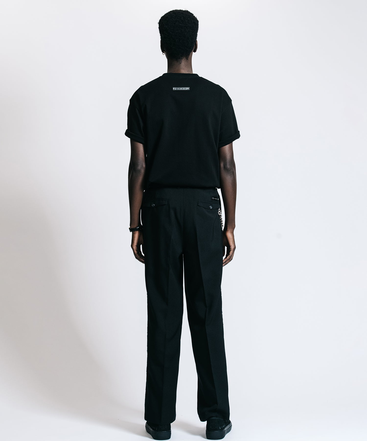 CHAIN-LINK “C” EMBROIDERY POCKET T-SHIRT