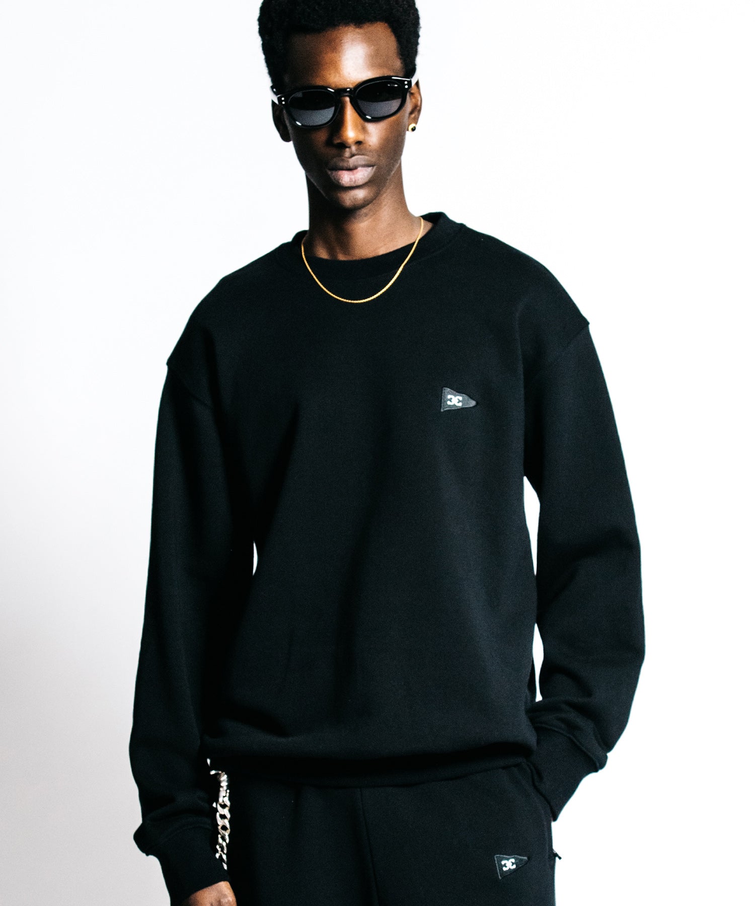 FLAG LOGO CREW NECK SWEAT