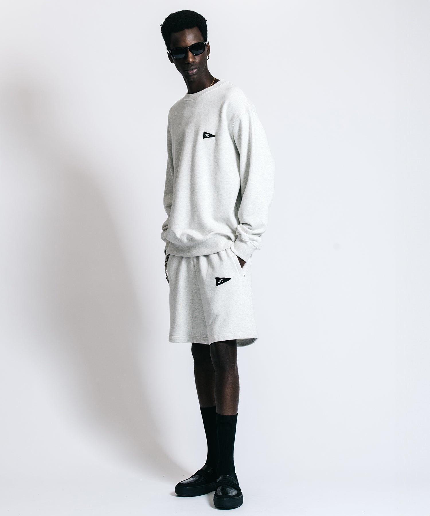 FLAG LOGO CREW NECK SWEAT