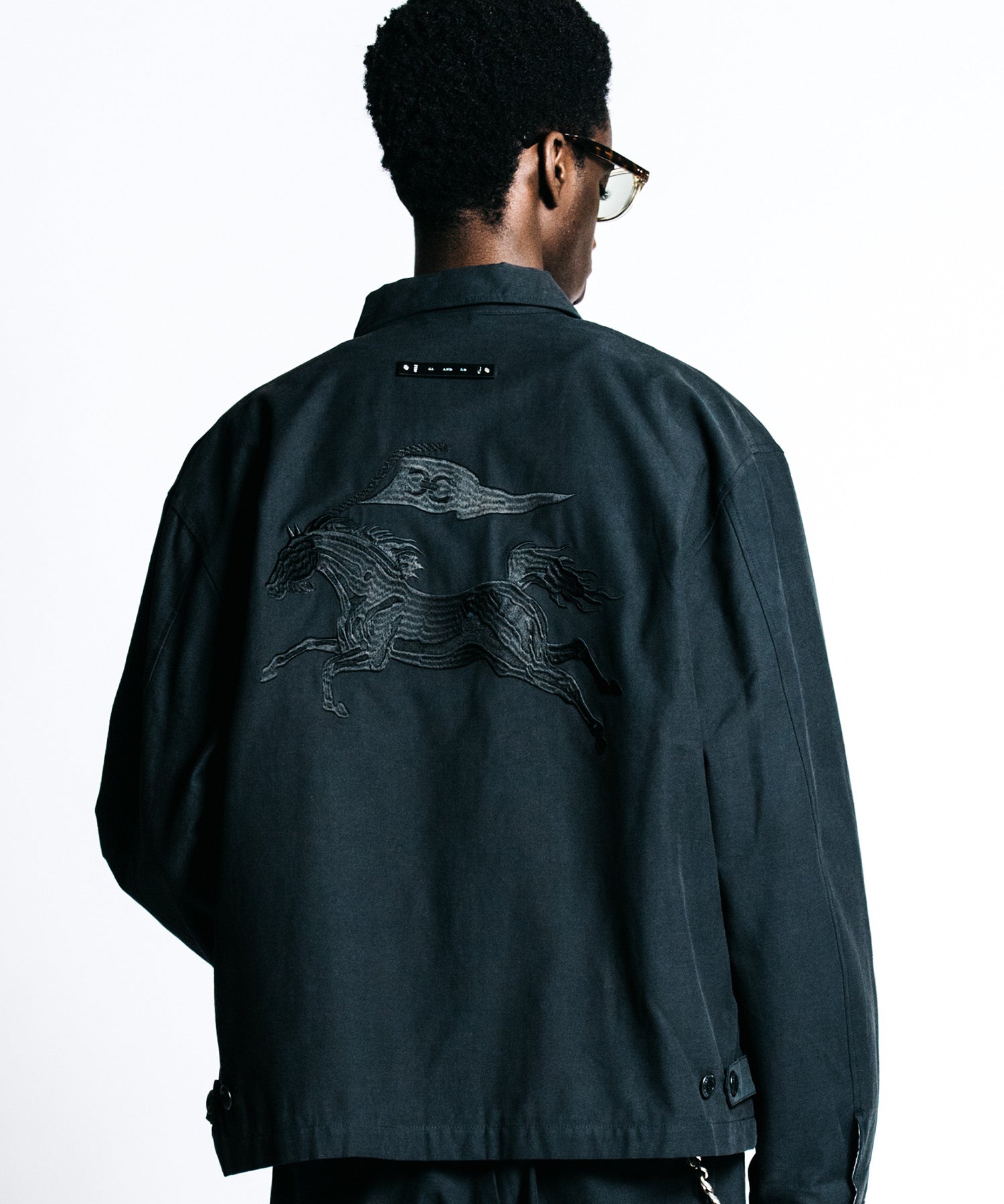 CR MUSTANG EMBROIDERY ZIP BLOUSON – BACK SATIN