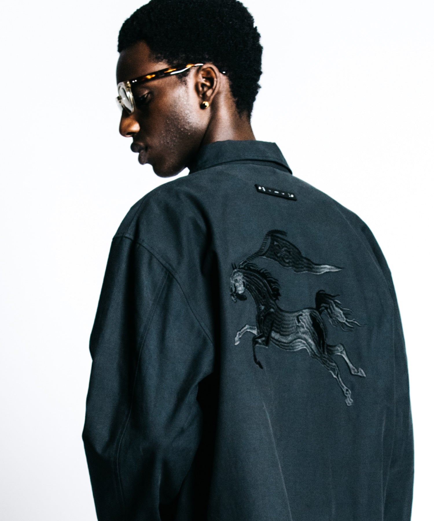 CR MUSTANG EMBROIDERY ZIP BLOUSON – BACK SATIN