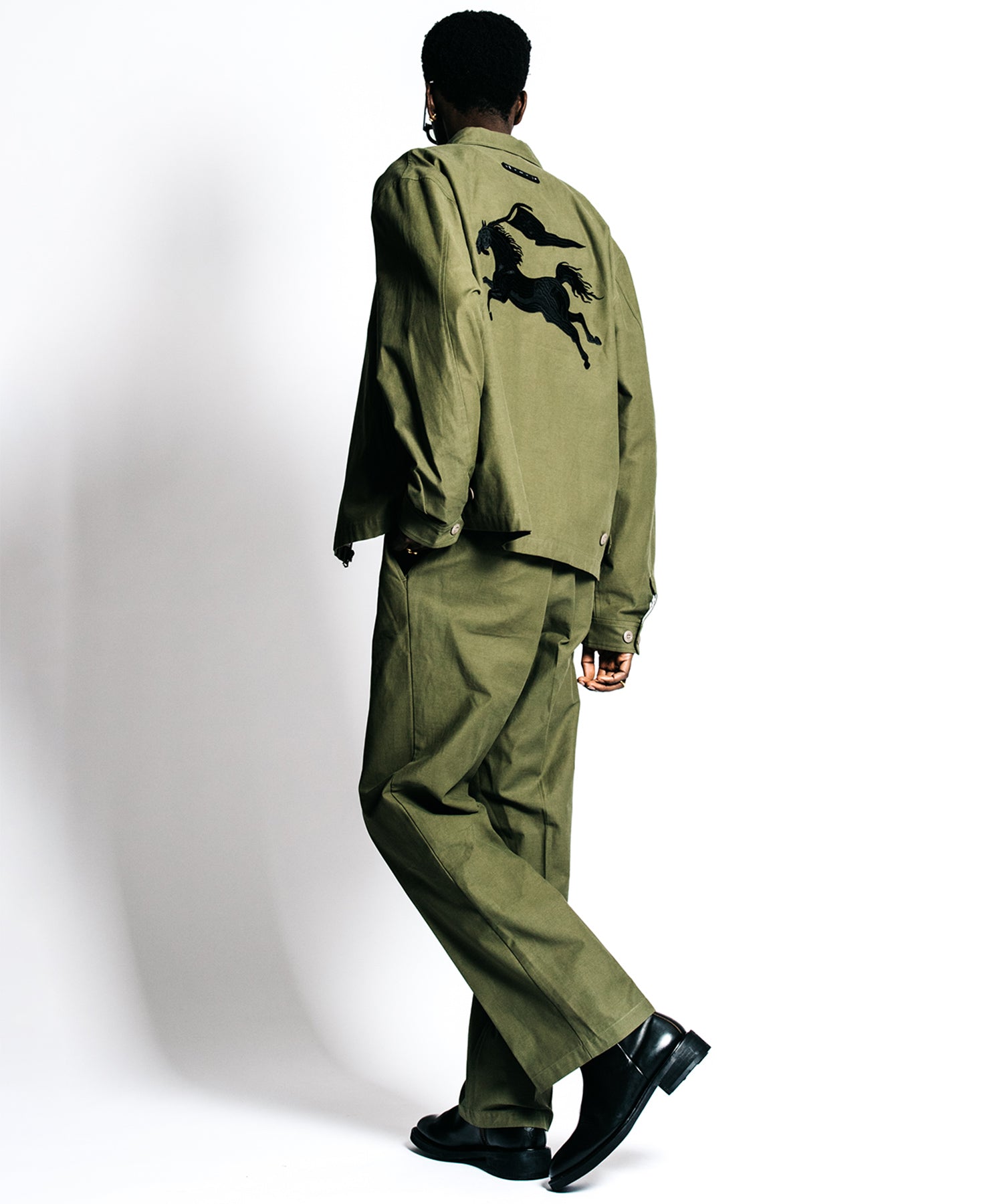 CR MUSTANG EMBROIDERY ZIP BLOUSON – BACK SATIN
