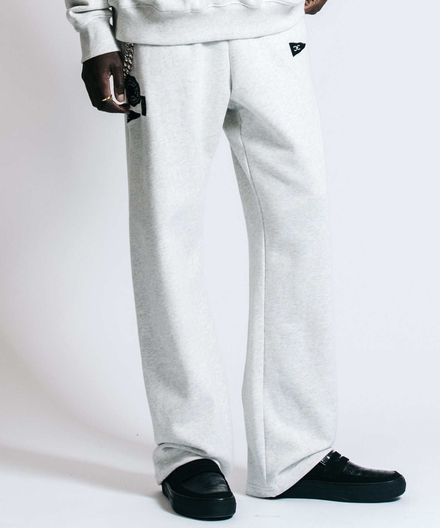 SIGNATURE PATCHWORK SWEAT PANTS