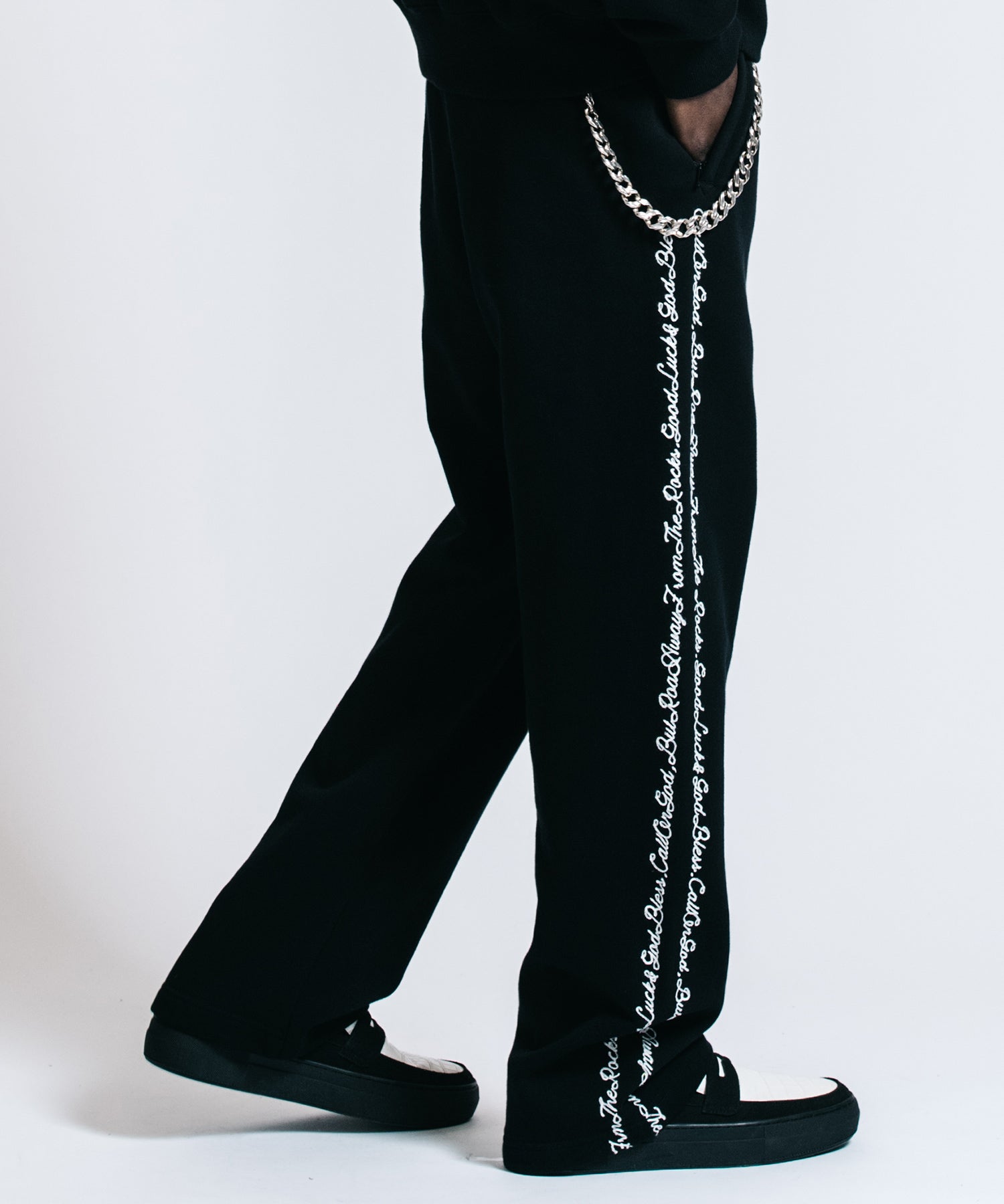 SCRIPT DOUBLE-LINE CHAIN STITCH SWEAT PANTS