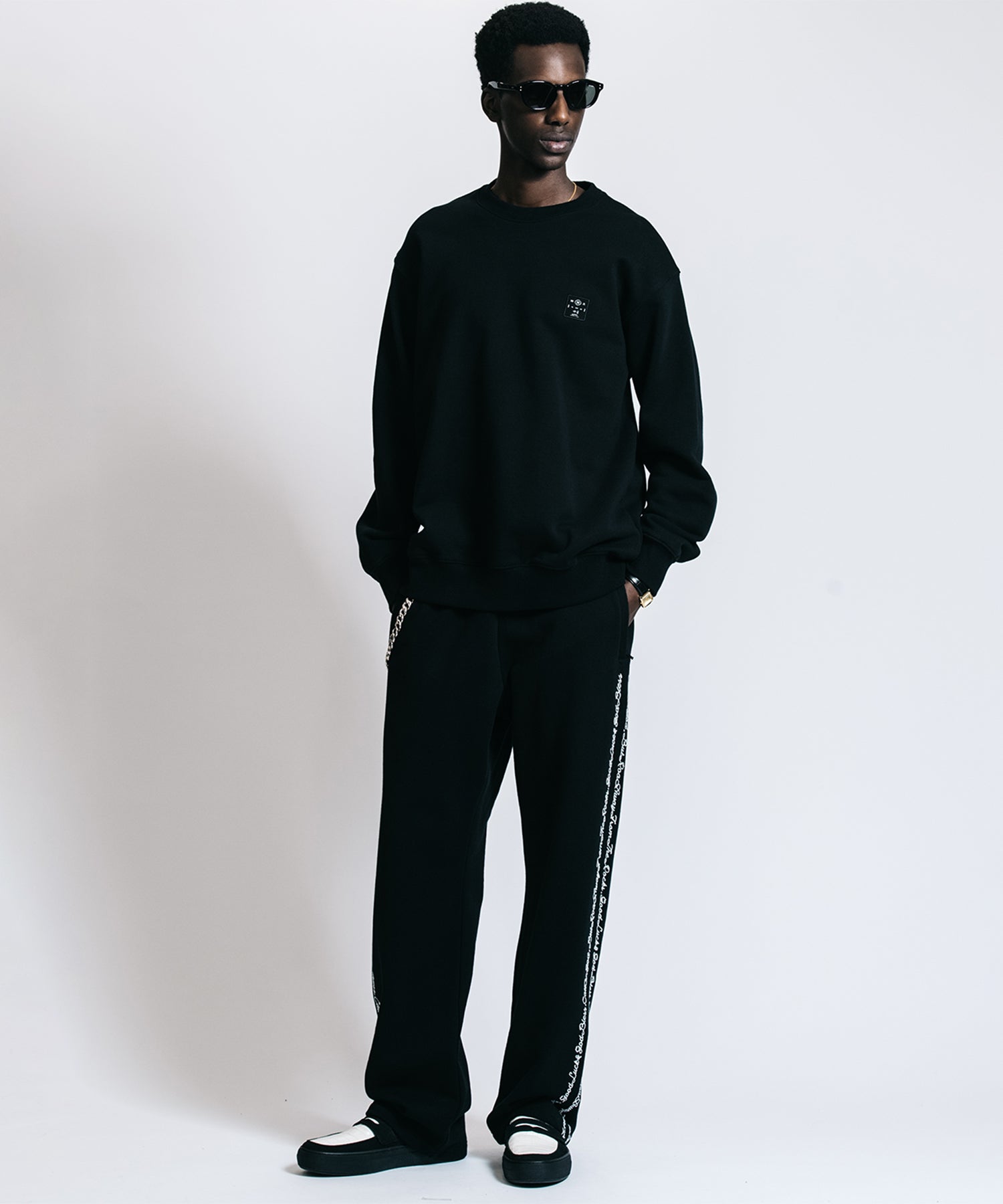 SCRIPT DOUBLE-LINE CHAIN STITCH SWEAT PANTS