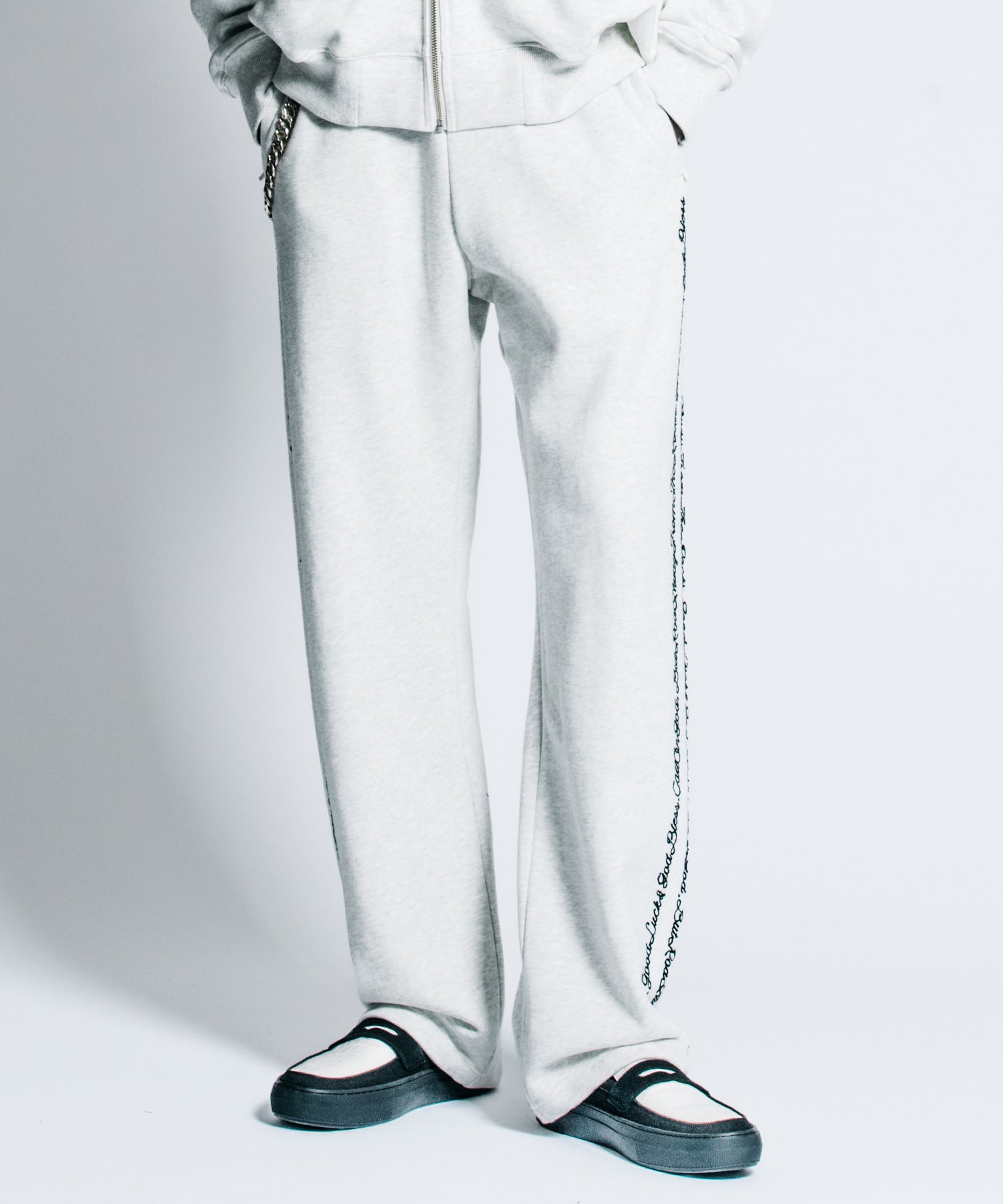 SCRIPT DOUBLE-LINE CHAIN STITCH SWEAT PANTS