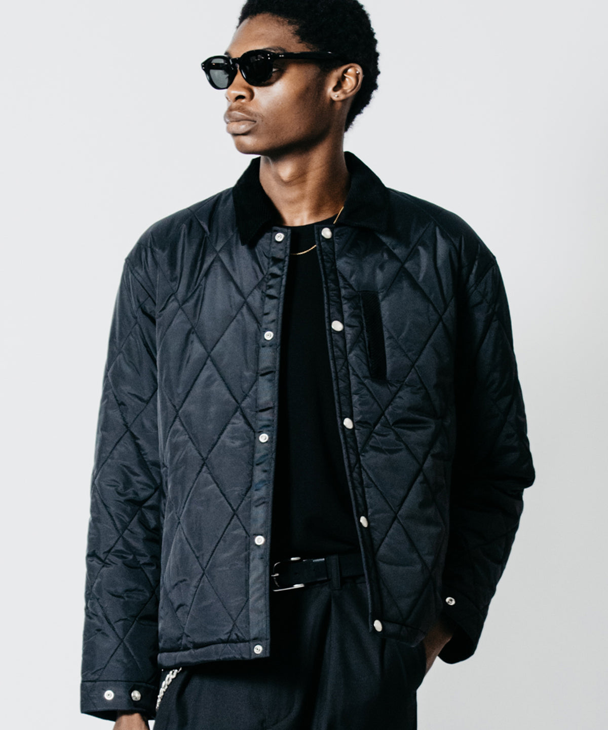 DIAMOND-QUILTED SHORT JACKET