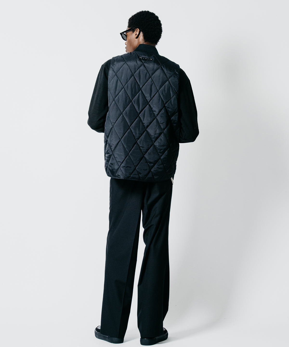 DIAMOND-QUILTED ZIP VEST