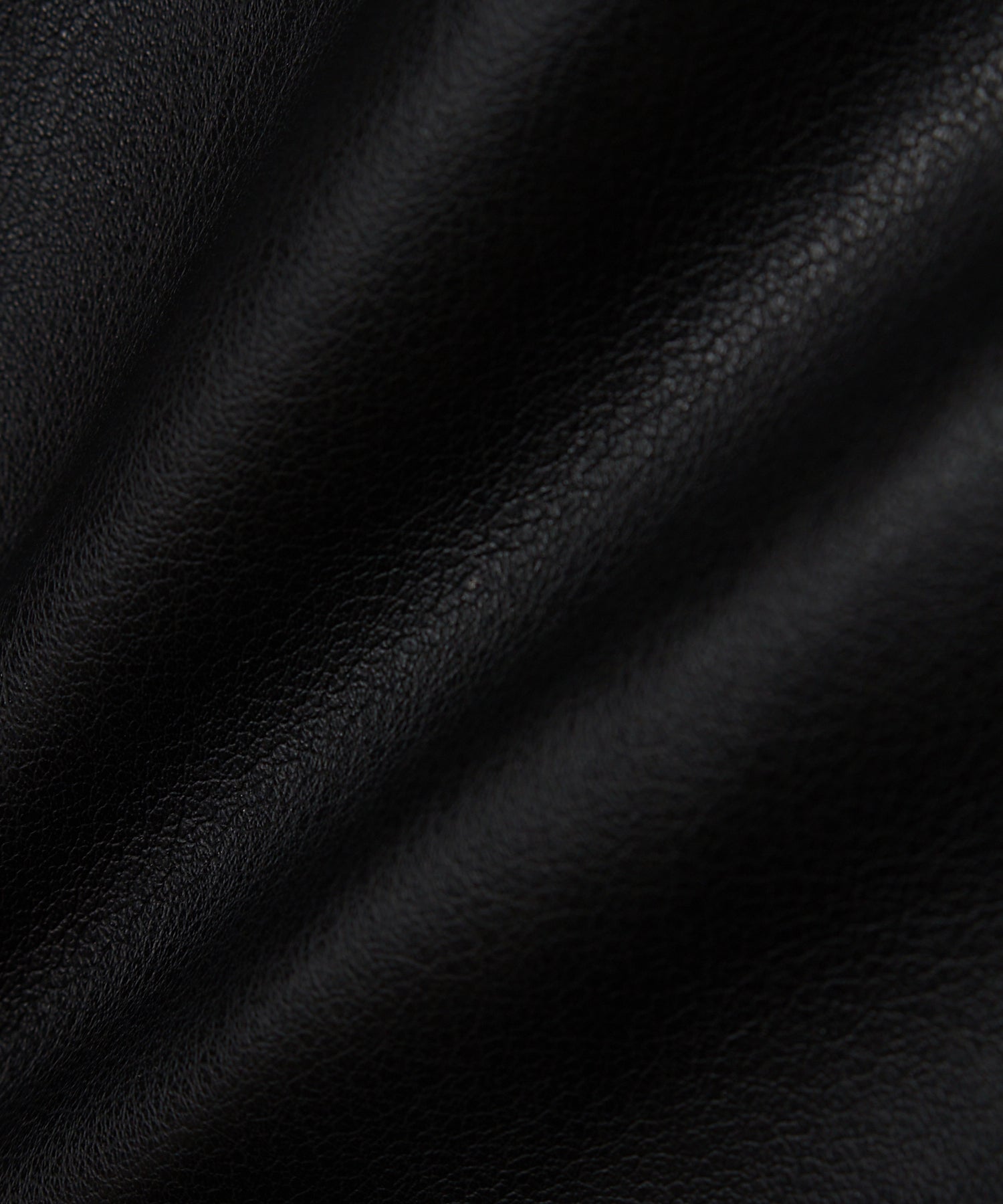 FAKE LEATHER CROPPED PANTS